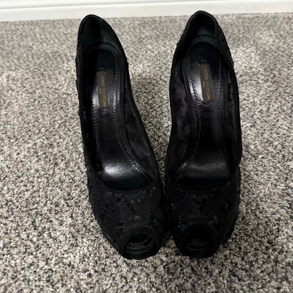Louis Vuitton Black Lace Stiletto Heels - Picture 1 of 4